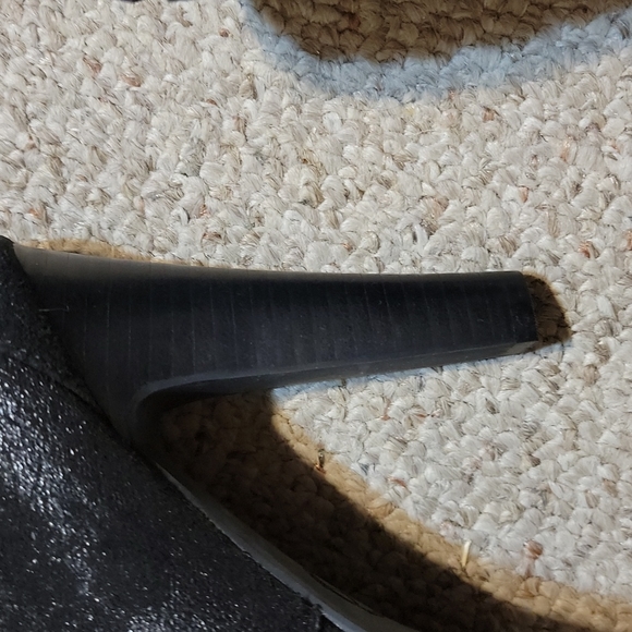 ‼️Blogger Favorite‼️Michael Kors Booties - Picture 5 of 8